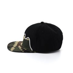 Aung-Crown-black-camouflage-snapback-cap-at-the-horizontal-view-SFG-210316-4
