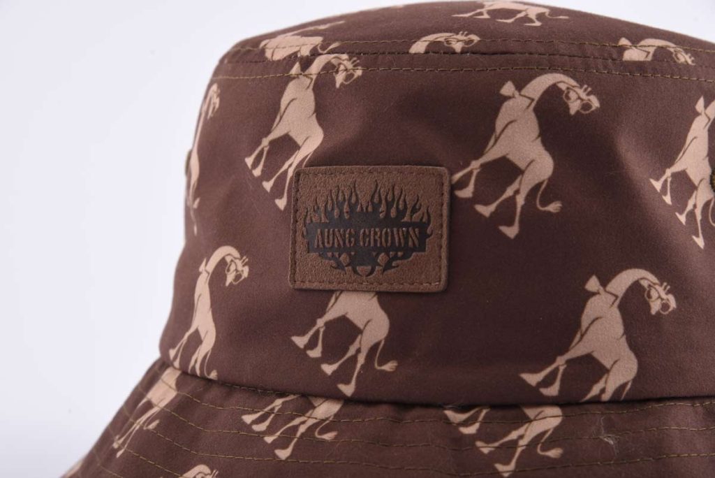 Aung Crown casual brown bucket hat with a leather patch on the front KN2102221