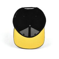 Streeter-sports-black-snapback-hat-at-the-inner-view-KN2012031