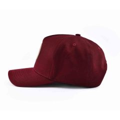 the-curved-brim-on-the-5-panel-baseball-cap-KN2103051