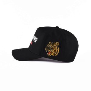 the flat embroidery tiger head on the side of the men's black baseball cap KN2012151
