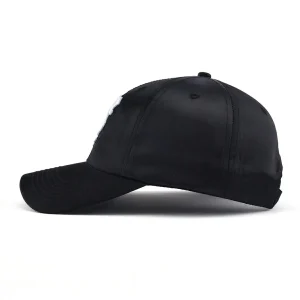 the horizontal side of the satin lined baseball cap KN2102212