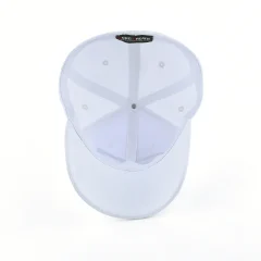the-inner-designs-of-the-white-baseball-cap-KN2012122