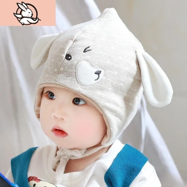 What kind of hats should parents wear for their babies